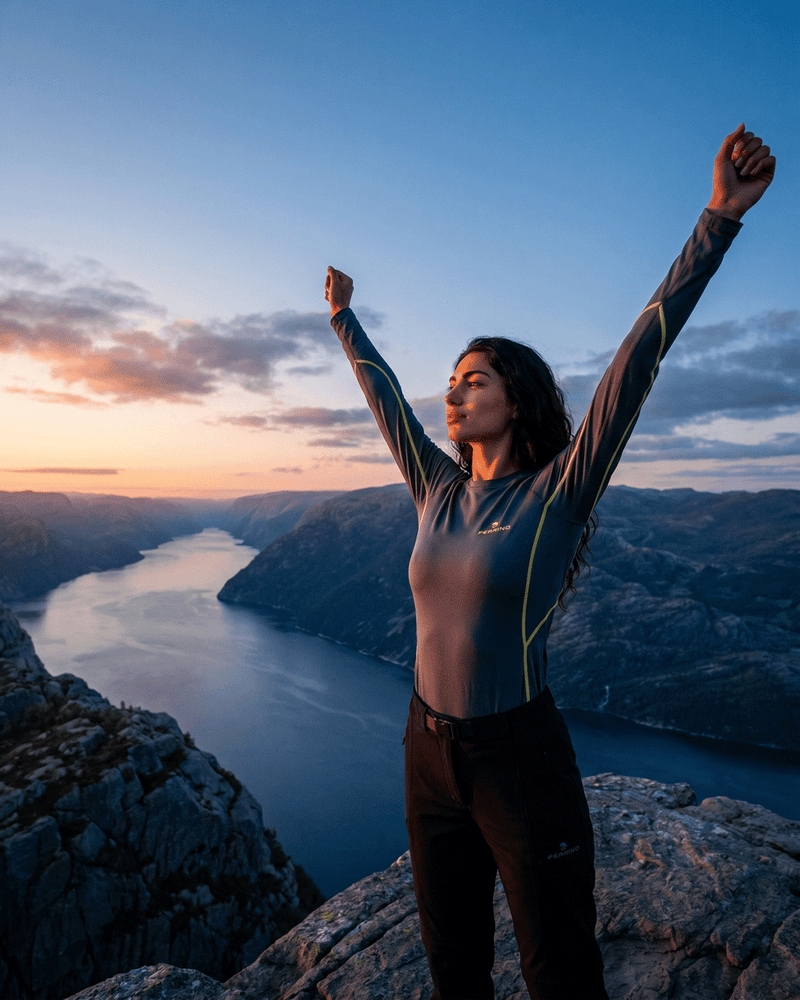 Ferrino Weisshorn | Women's long-sleeve technical top