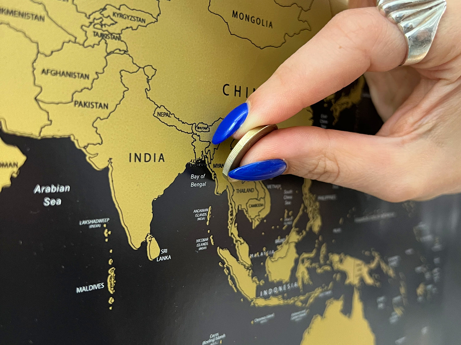 Scratchable Map Poster – WeRoad Shop